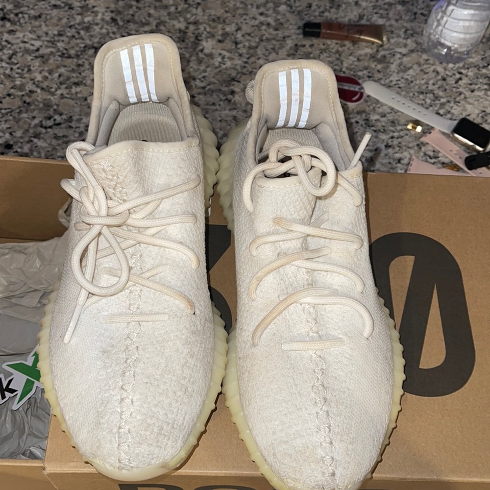Yeezy 350 boost V2